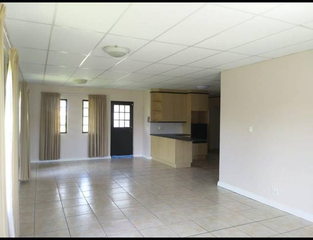 3 BEDROOM HOUSE RENTED IN THEESCOMBE